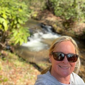 Meet your Posher, Stacey